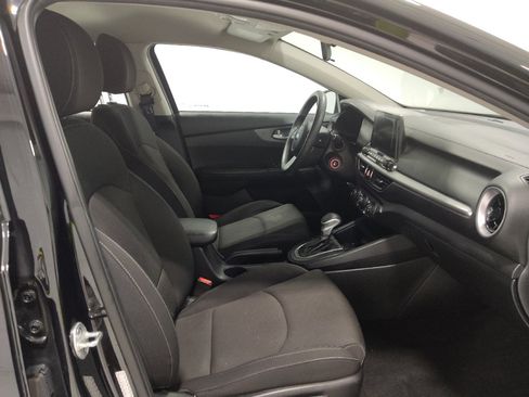 Used 2020 Kia Forte LXS FWD image 21