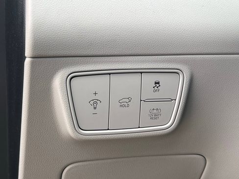 Certified 2024 Hyundai Tucson Limited image 30