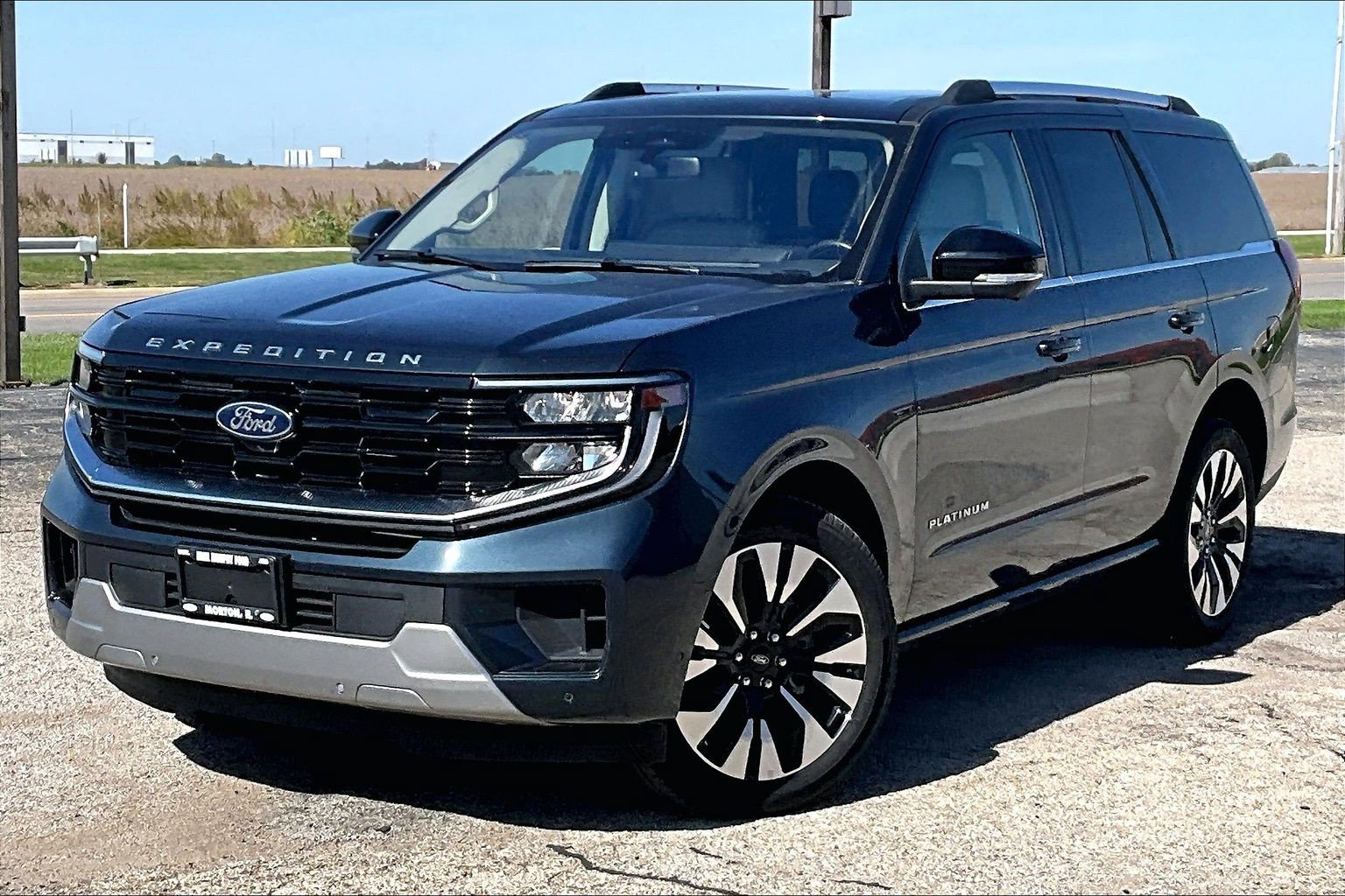 Used 2025 Ford Expedition Platinum w/ Driver's Package AWD/4WD image 7