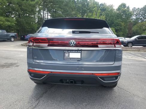 New 2026 Volkswagen Atlas Cross Sport SE FWD image 5