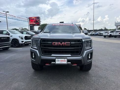 Used 2022 GMC Yukon AT4 w/ Technology Package AWD/4WD image 3