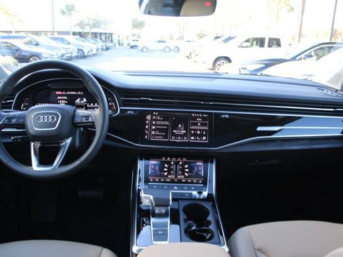 Used 2025 Audi Q7 2.0T Premium Plus w/ Premium Plus Package image 29
