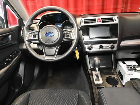 Used 2019 Subaru Outback 2.5i image 12