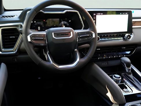 New 2026 GMC Canyon Denali image 27