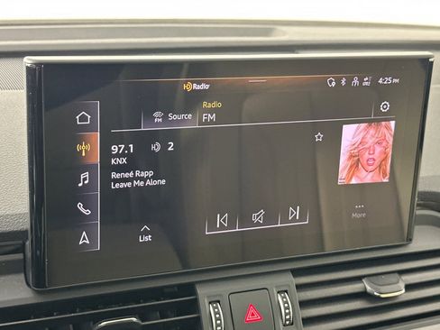 Used 2023 Audi Q5 2.0T Premium w/ Convenience Package image 17