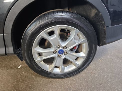 Used 2014 Ford Escape Titanium w/ Equipment Group 401A FWD image 29