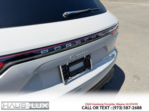Used 2020 Porsche Cayenne AWD/4WD image 23