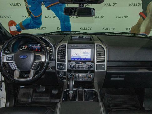 Used 2020 Ford F150 Platinum w/ Equipment Group 701A Luxury AWD/4WD image 3