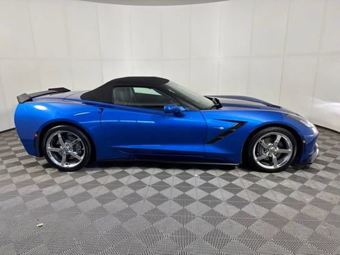 Used 2014 Chevrolet Corvette Stingray Convertible w/ 3LT Preferred Equipment Group RWD image 11