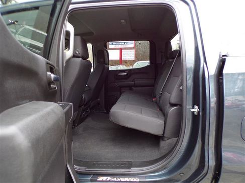 Used 2020 Chevrolet Silverado 1500 Custom Trail Boss w/ Custom Convenience Package image 27