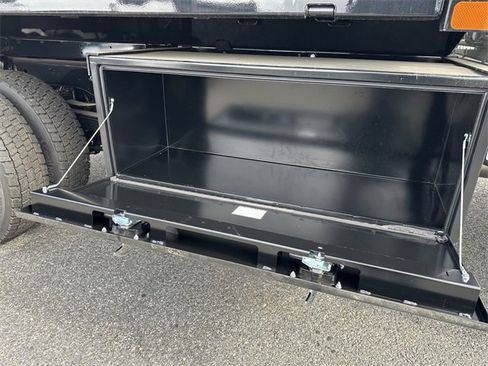 New 2024 Ford F550 4x4 Regular Cab Super Duty image 36