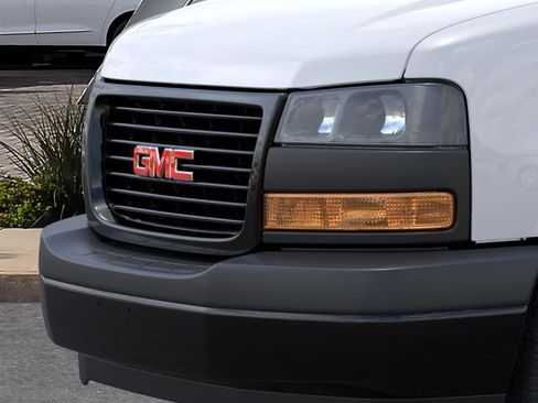 New 2026 GMC Savana 2500 w/ Driver Convenience Package RWD image 13