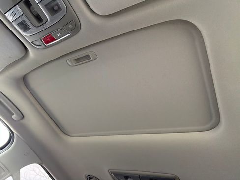 Used 2025 Kia Telluride S image 24