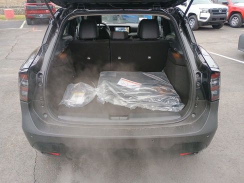 New 2025 Nissan Kicks SR image 24