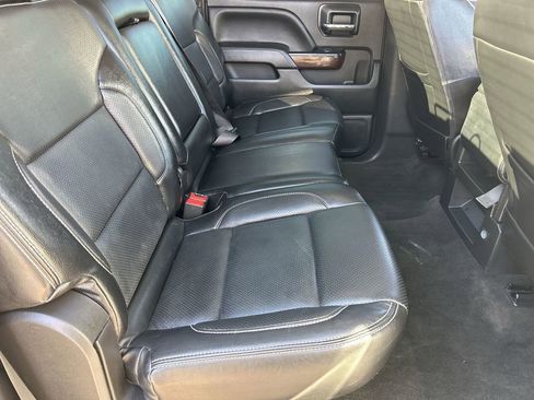 Used 2018 GMC Sierra 1500 SLE w/ SLE Value Package image 10