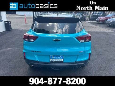 Used 2021 Chevrolet TrailBlazer RS w/ Sun and Liftgate Package FWD image 5