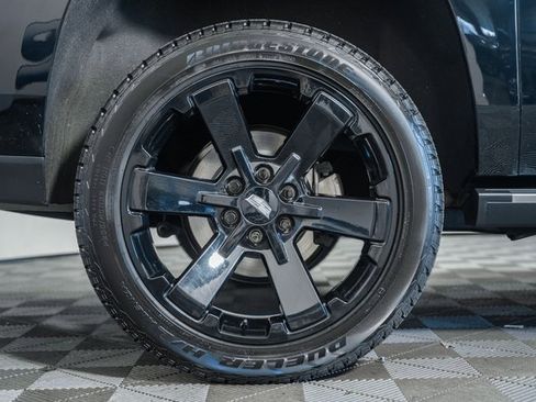 Used 2018 Cadillac Escalade ESV Platinum image 16