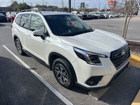 Used 2022 Subaru Forester Premium w/ Popular Package #1 image 5