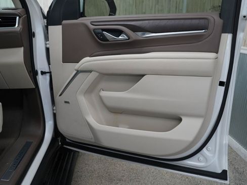 Used 2022 GMC Yukon Denali AWD/4WD image 27