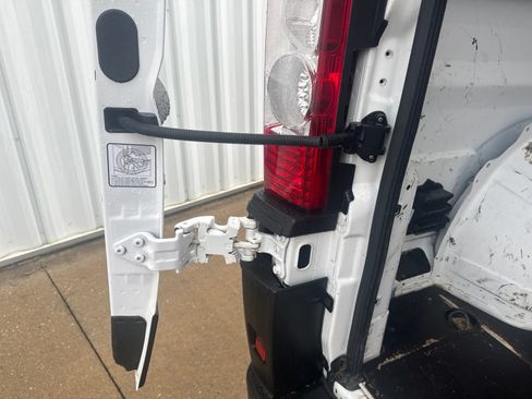 Used 2020 RAM ProMaster 2500 w/ Interior Convenience Group FWD image 14