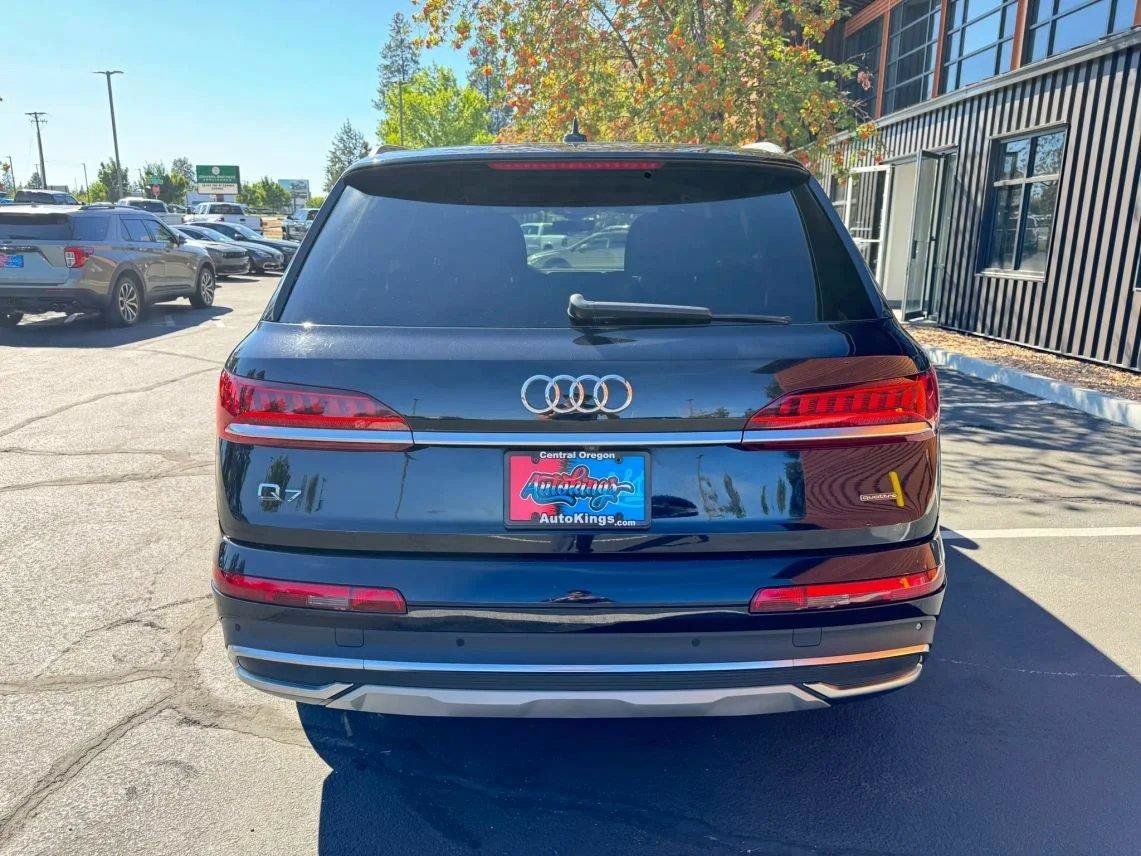 Used 2020 Audi Q7 3.0T Premium w/ Convenience Package AWD/4WD image 4