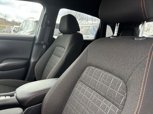 Used 2024 Honda HR-V Sport image 17