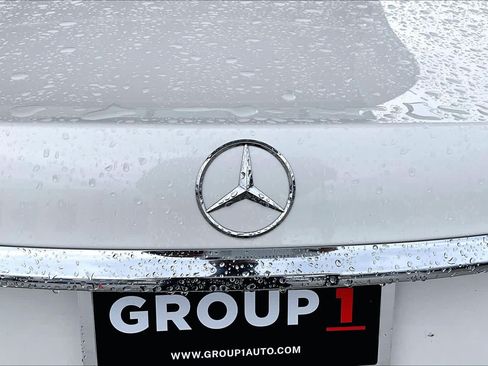 Used 2017 Mercedes-Benz E 300 image 10