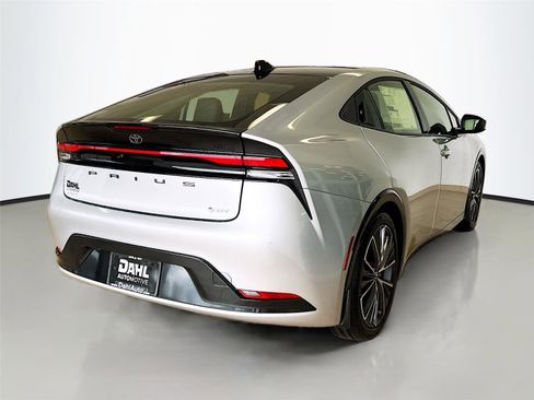 New 2026 Toyota Prius XLE image 39