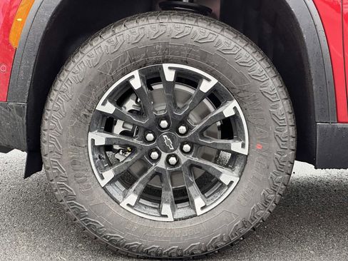 New 2026 Chevrolet Traverse Z71 w/ Enhanced Driving Package image 7