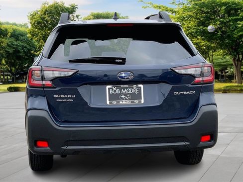 Certified 2025 Subaru Outback Premium image 5