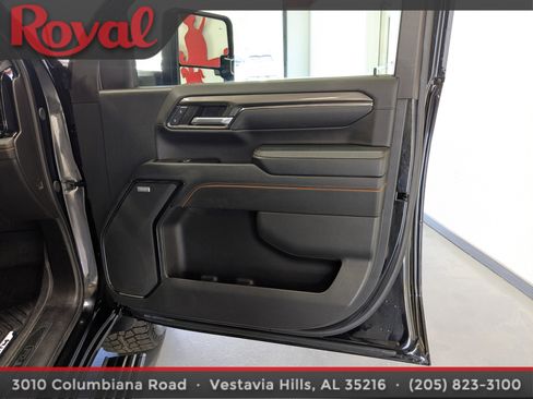 Used 2024 GMC Sierra 2500 AT4 w/ AT4 Premium Plus Package image 7