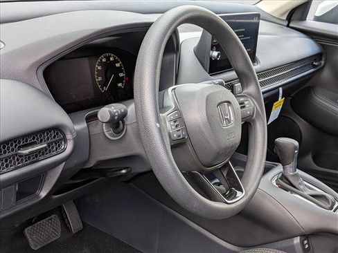 New 2026 Honda HR-V LX image 3