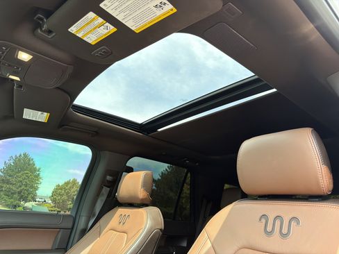 Used 2024 Ford Expedition King Ranch RWD image 8