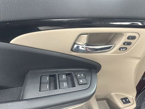 Used 2016 Honda Pilot Touring image 21