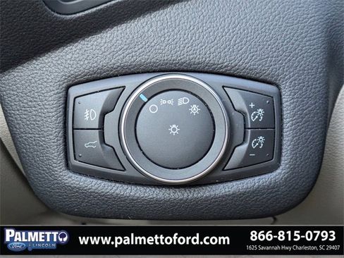 Used 2019 Ford Escape SEL image 23