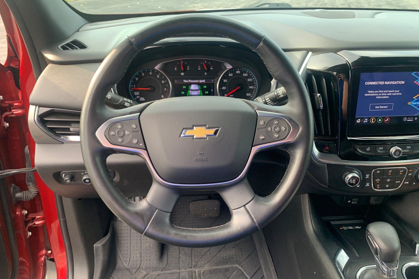 Used 2023 Chevrolet Traverse LT w/ LT Premium Package AWD/4WD image 31