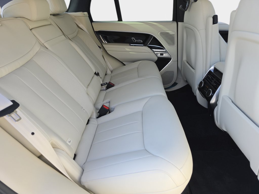 New 2027 Land Rover Range Rover SE AWD/4WD image 11