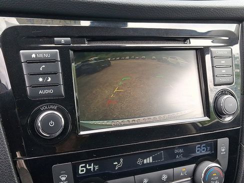 Used 2020 Nissan Rogue SV AWD/4WD image 17