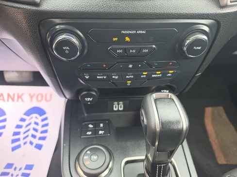 Used 2023 Ford Ranger XLT w/ Equipment Group 301A Mid AWD/4WD image 19