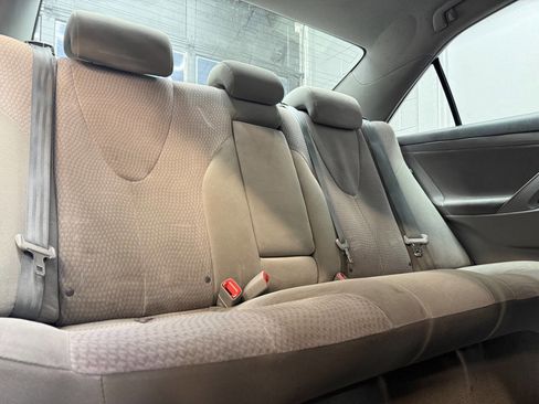 Used 2011 Toyota Camry LE w/ LE Extra-Value Pkg image 8