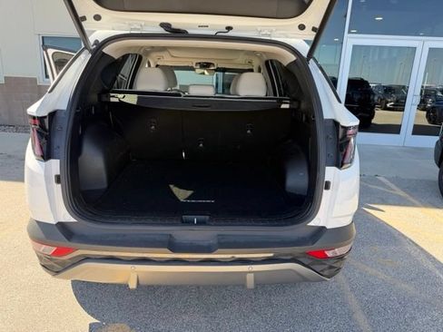 Certified 2024 Hyundai Tucson Limited AWD/4WD image 9