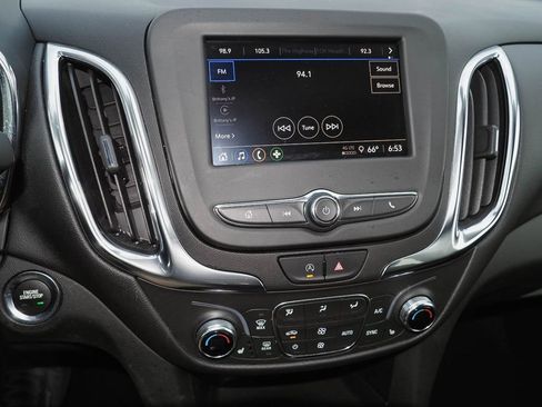 Certified 2022 Chevrolet Equinox LT AWD/4WD image 11