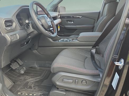 New 2026 Honda Pilot Sport image 14