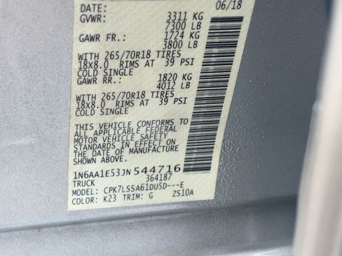 Used 2018 Nissan Titan SV w/ SV Convenience Package image 20