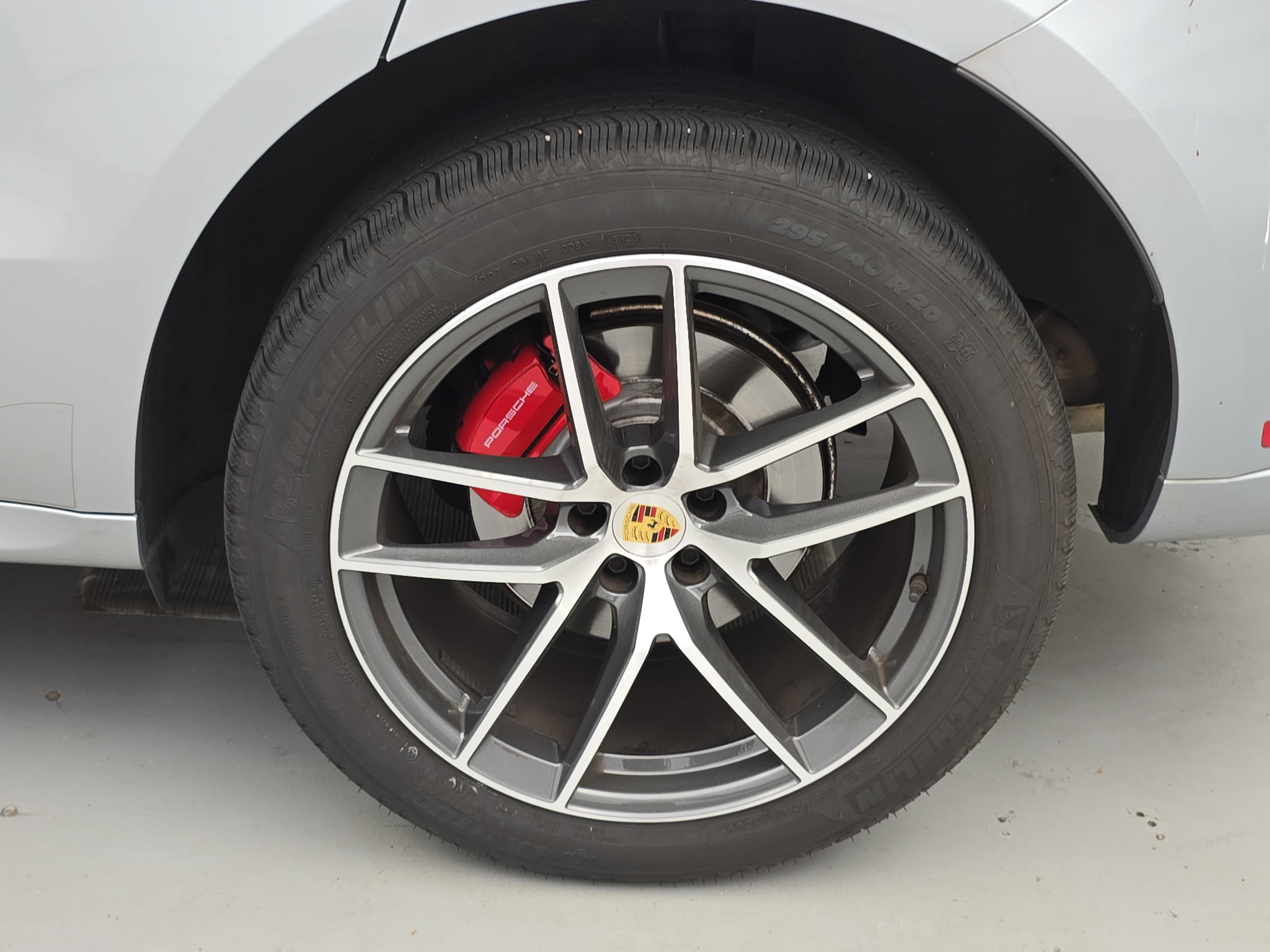 Certified 2024 Porsche Macan S AWD/4WD image 36