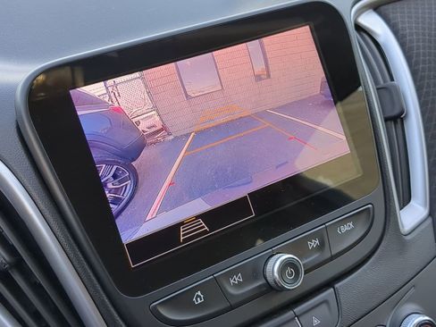 Used 2023 Chevrolet Malibu LT image 17