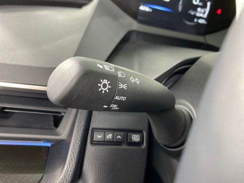 New 2025 Toyota Prius image 17