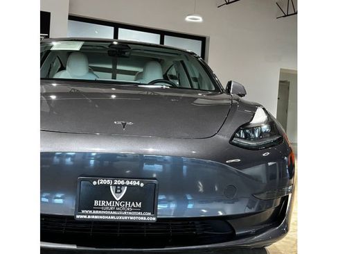Used 2023 Tesla Model 3 Standard Range image 5