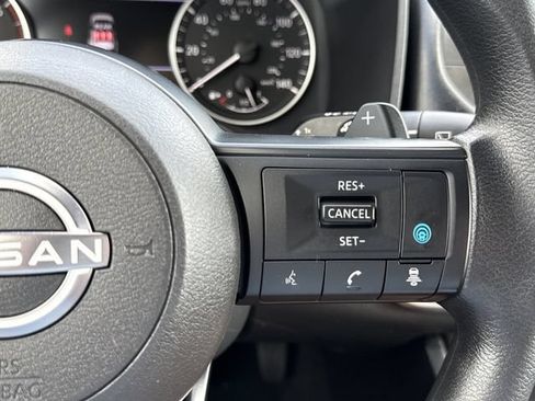 Used 2024 Nissan Rogue SV AWD/4WD image 15