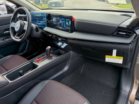 New 2026 Nissan Kicks SR image 9